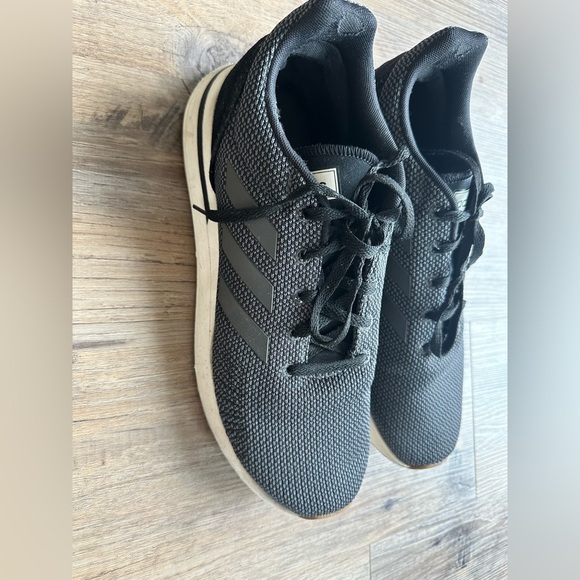 Adidas Running shoes - Picture 5 of 5